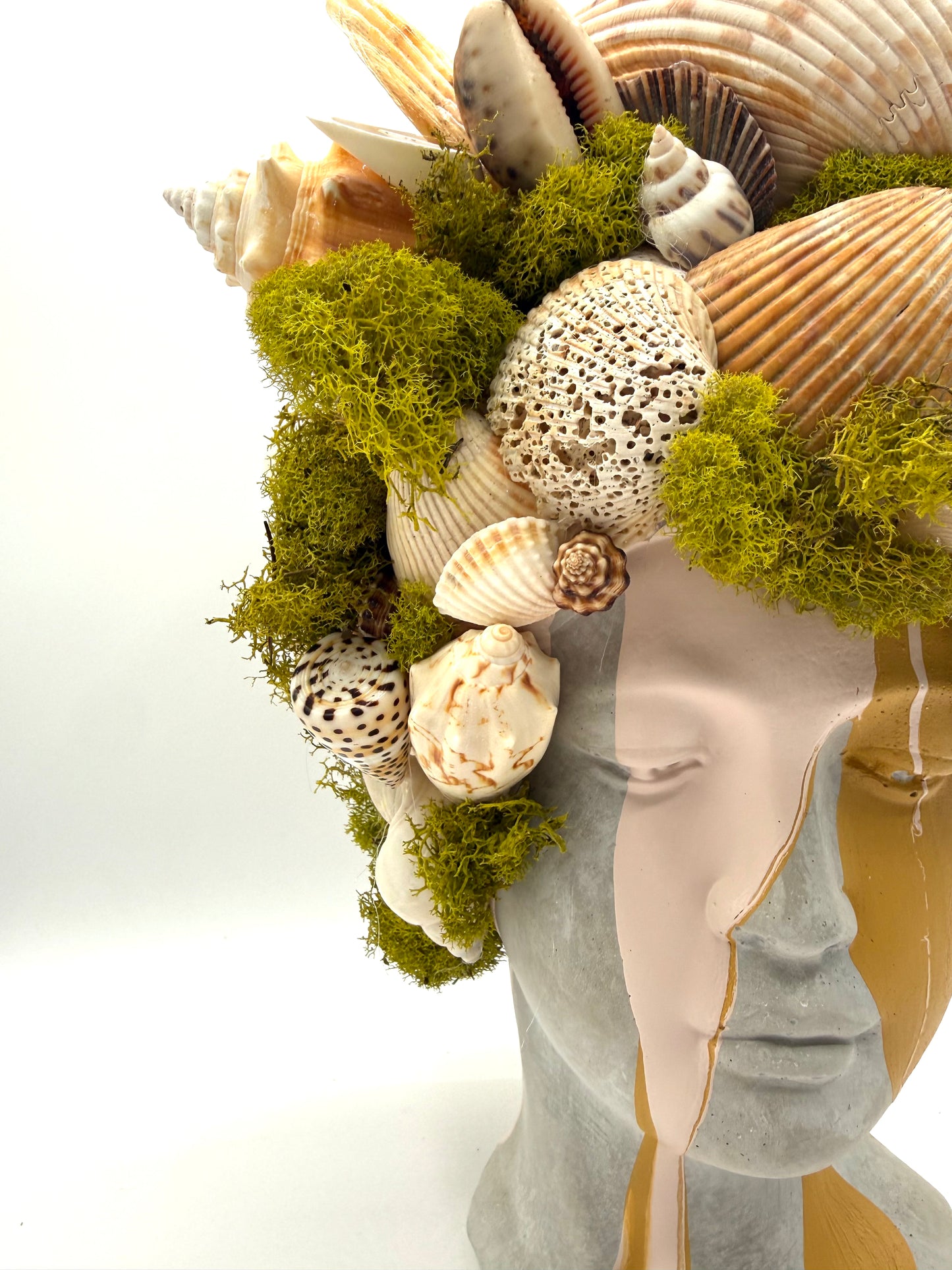 Drip Moss Maiden